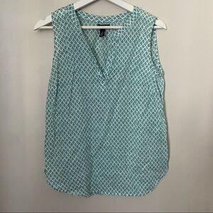 Gap Blouse Sleeveless Floral Print V-Neck Top Casual Lightweight Trendy Pattern